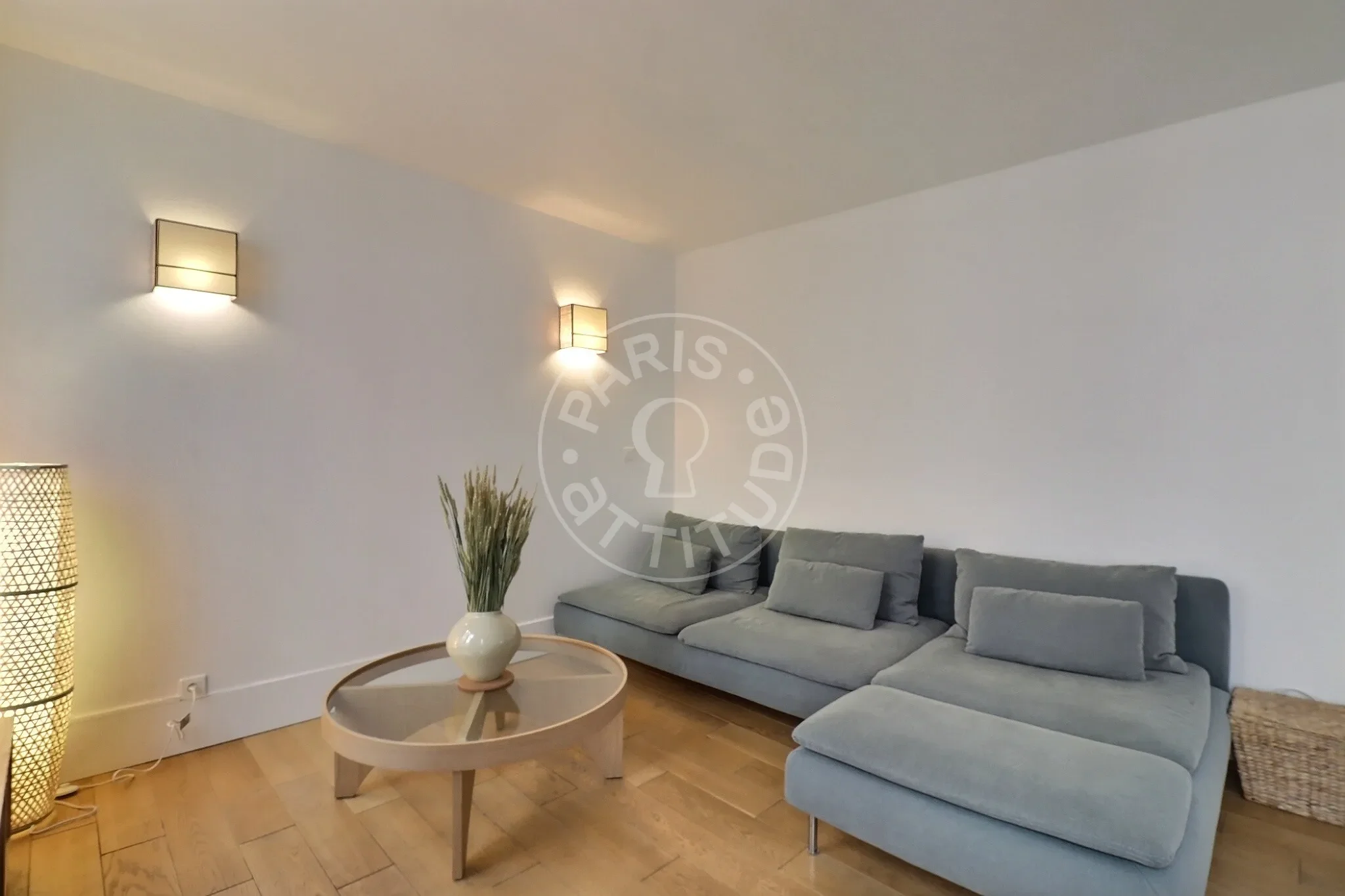 Appartement Rue de la Sourdière à Paris