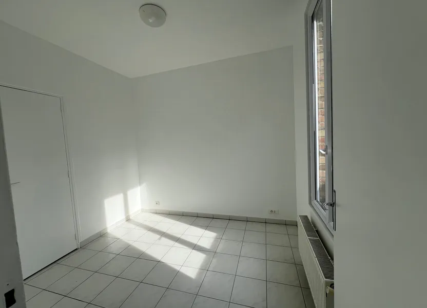 Flat Rue René Anjolvy in Gentilly