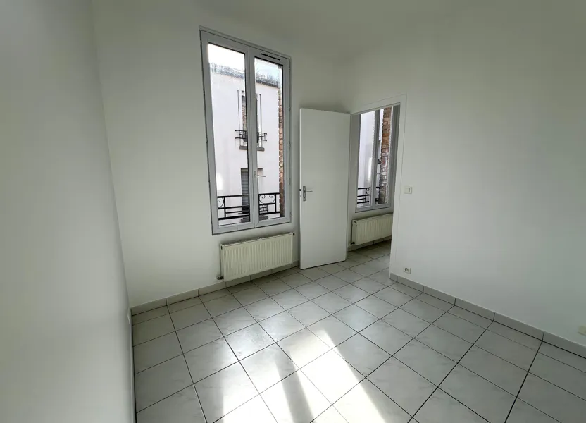 Flat Rue René Anjolvy in Gentilly