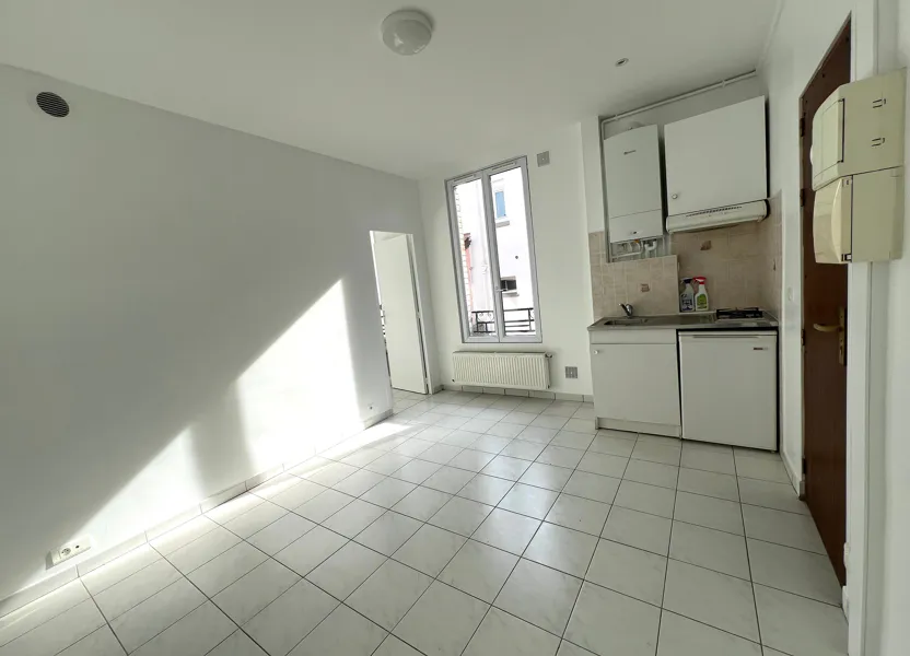Flat Rue René Anjolvy in Gentilly