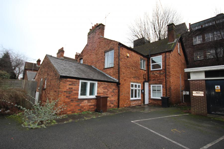 Flat Bath Road in Wolverhampton