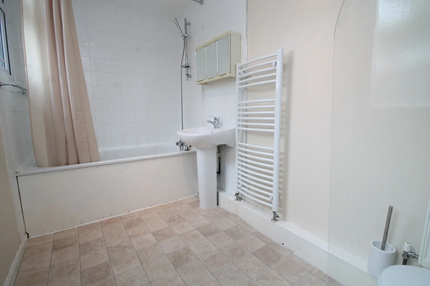 House Hassop Walk in Greater London
