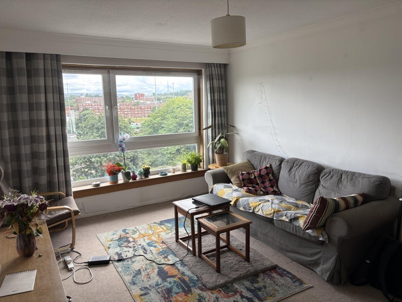 Room Buccleuch Street in Glasgow