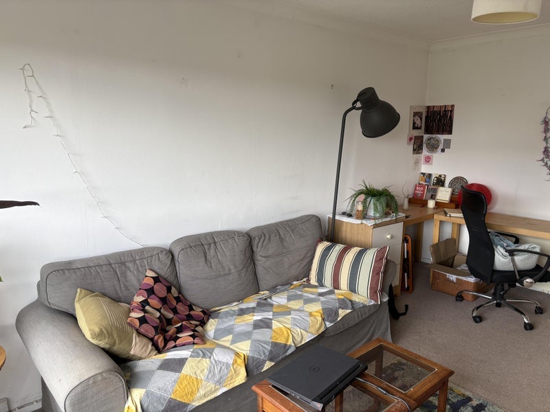 Room Buccleuch Street in Glasgow