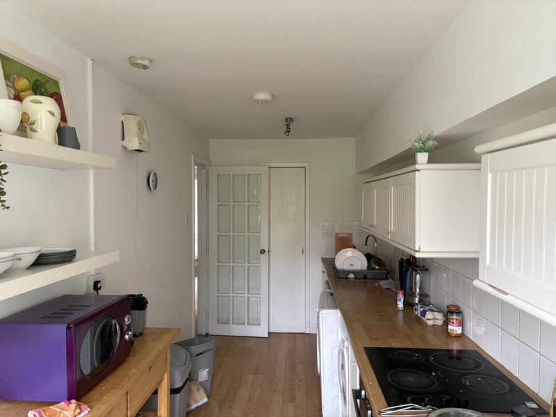 Room Buccleuch Street in Glasgow