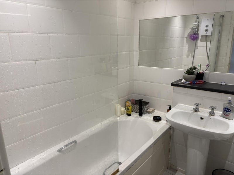 Room Buccleuch Street in Glasgow