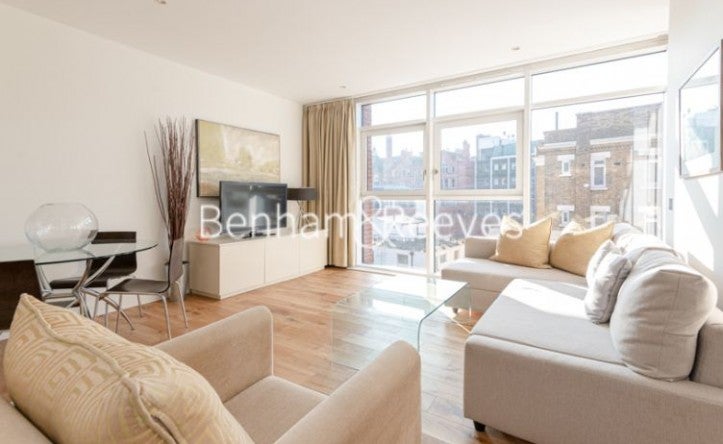Flat Gatliff Road in City of Westminster