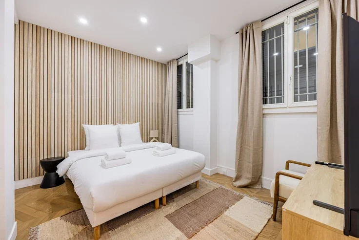 Flat Rue Raffet in Paris
