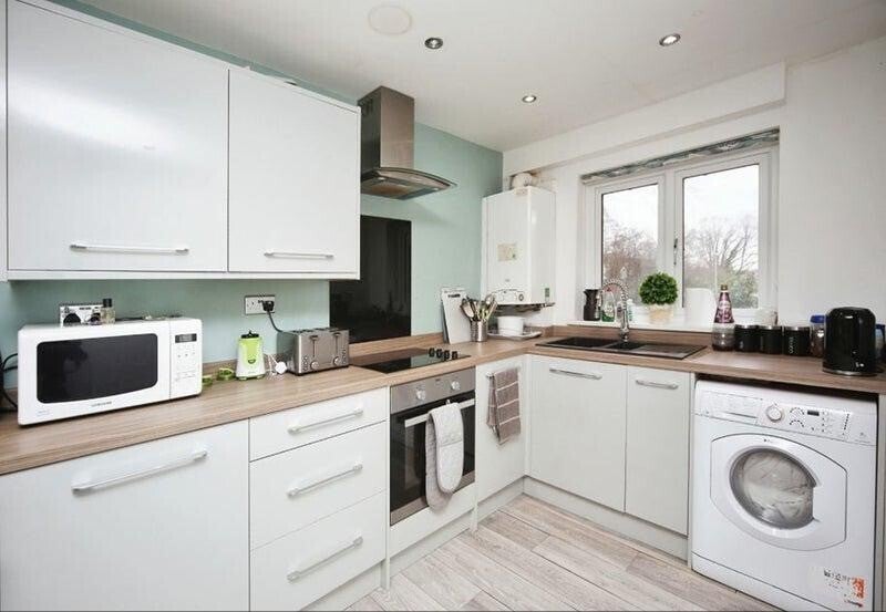 Room Ombersley Close in Redditch