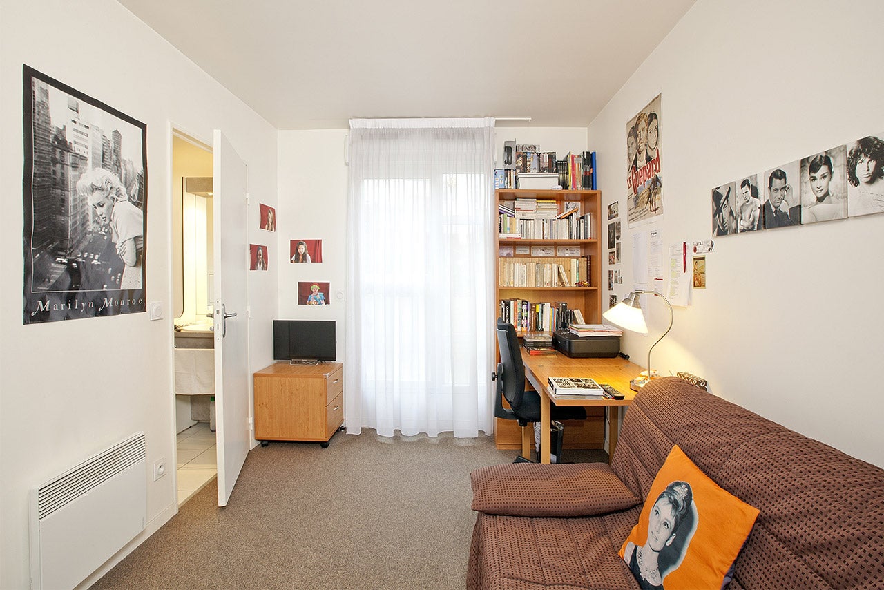 Flat Rue du Général Joinville in Saint-Denis