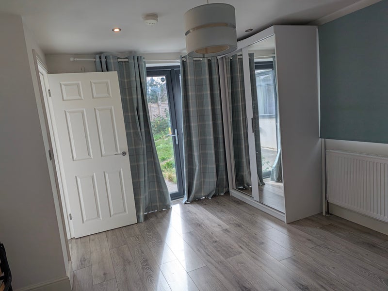 Room Perry Hall Close in Greater London