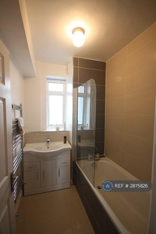 Flat Robert Street in Greater London