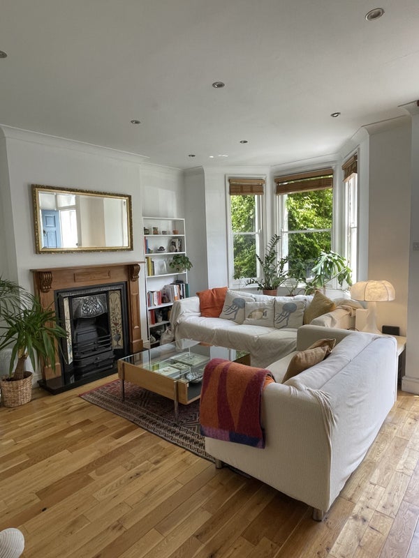 House Estcourt Road in Greater London