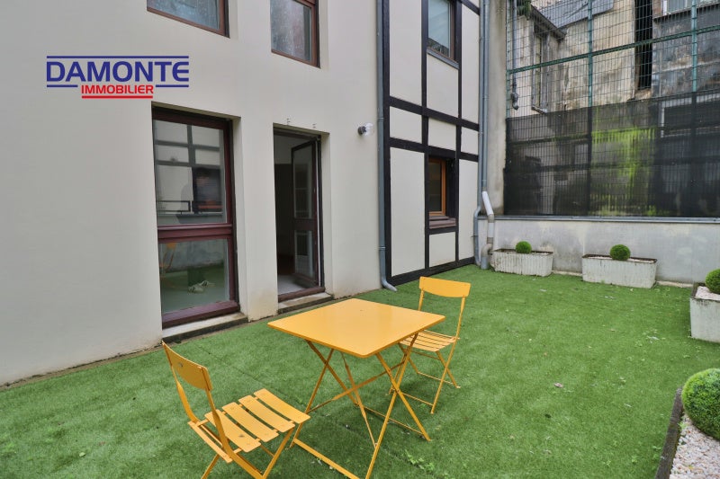Flat Place Alexandre Israël in Troyes