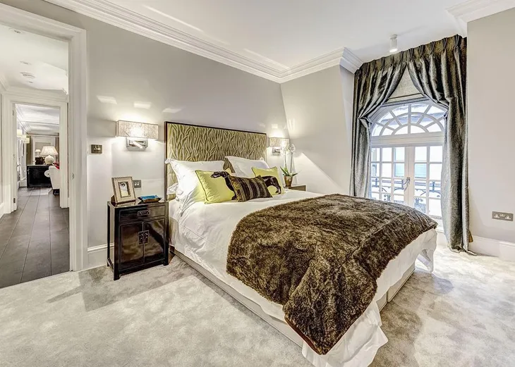 Flat St. James's Street in City of Westminster