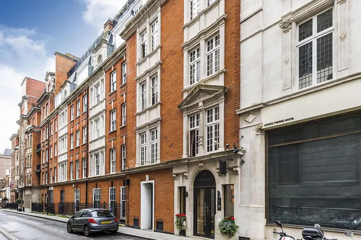 Flat St. James's Street in City of Westminster