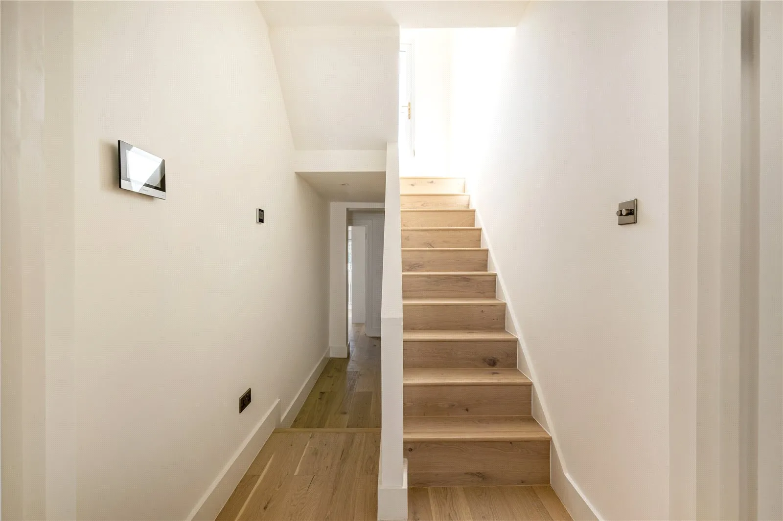 Flat Portobello Road in Greater London
