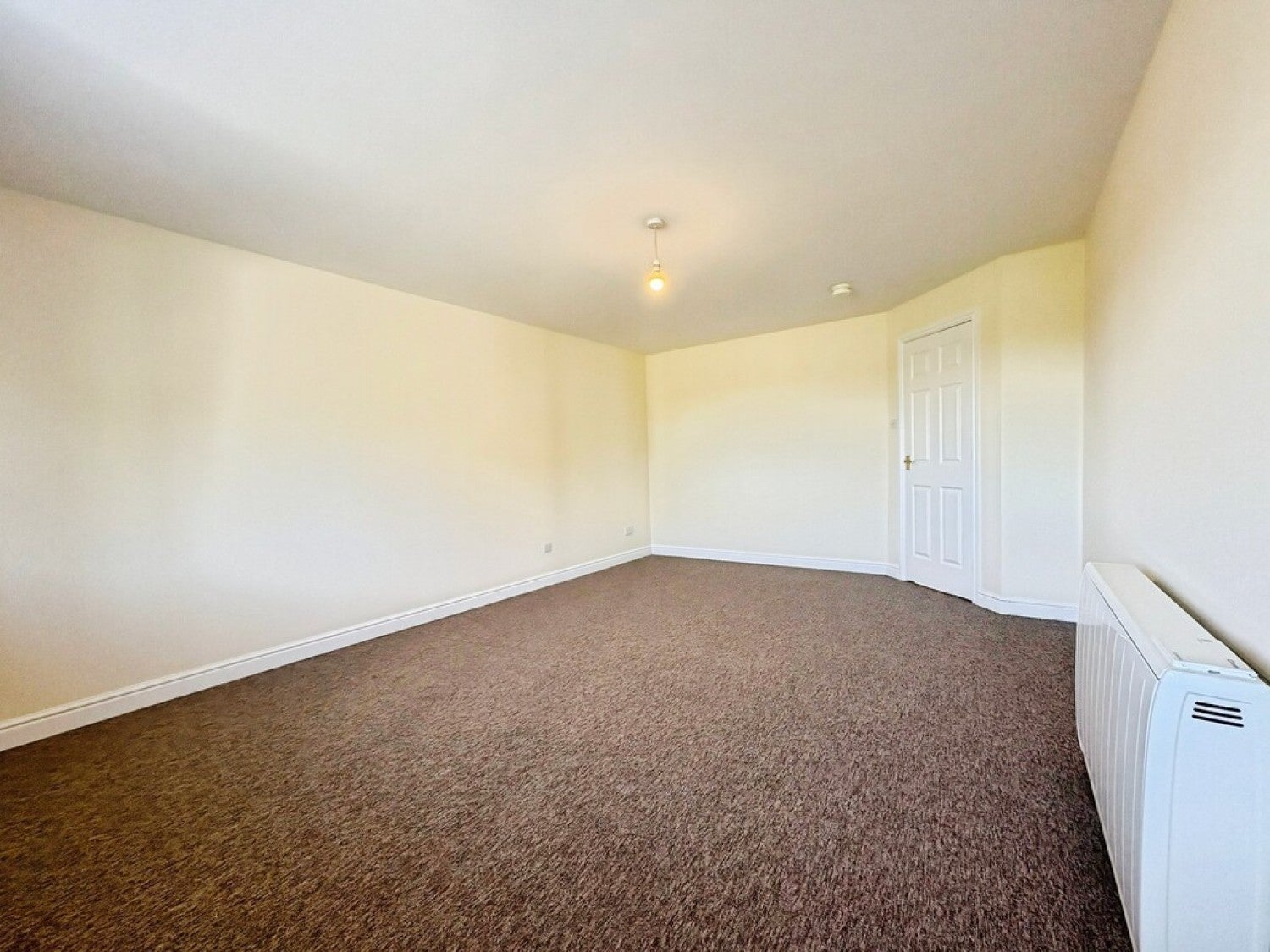 Flat Bushy Close in Nottingham