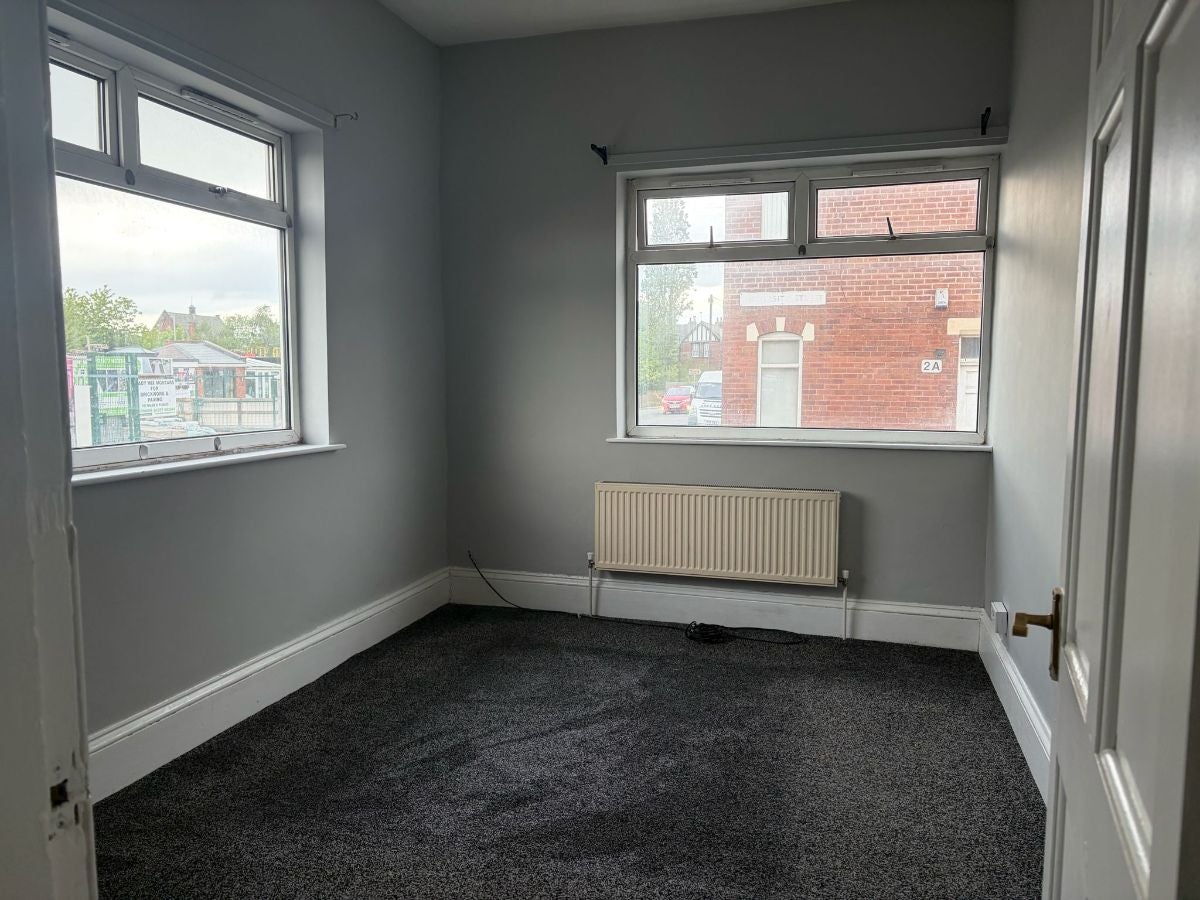 Flat Cambridge Street in Wakefield