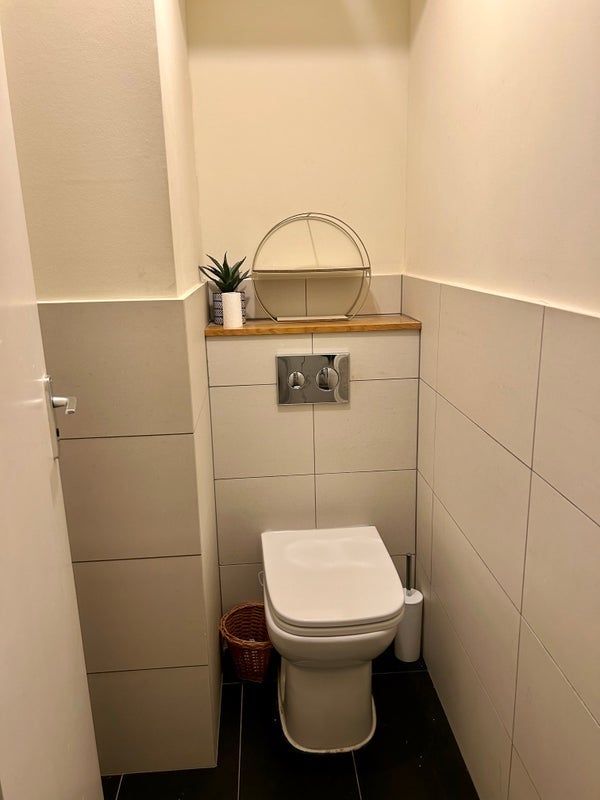 Room Salisbury Close in Greater London