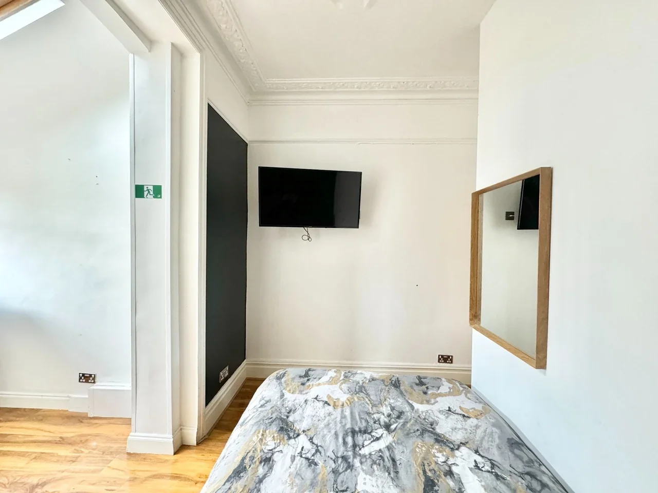 Room Disraeli Road in Greater London