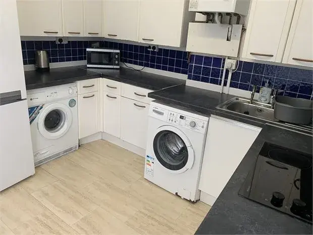 Room Rhyddings Terrace in Swansea