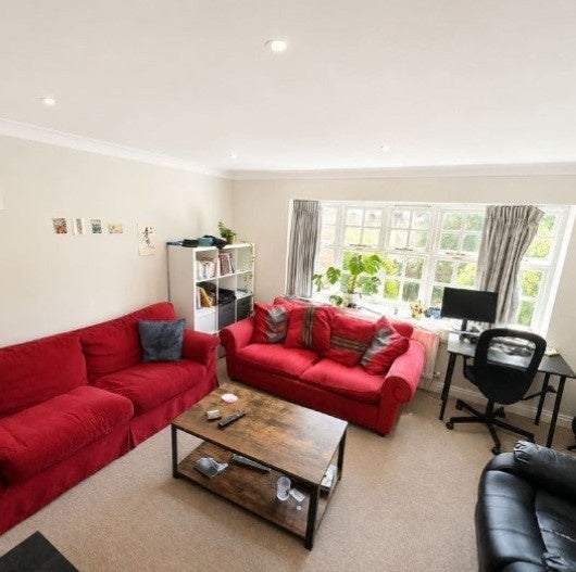 Room Baytree Mews in London