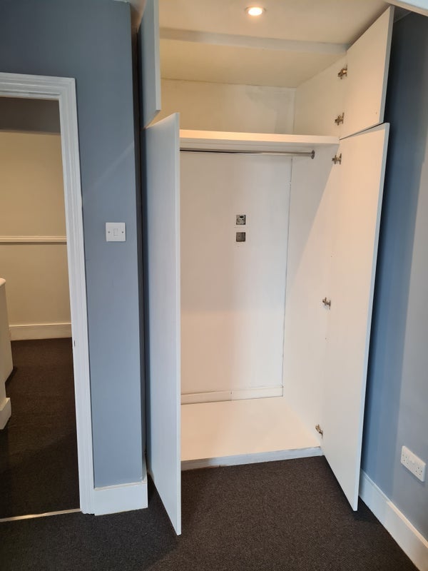 Room Montserrat Road in Greater London