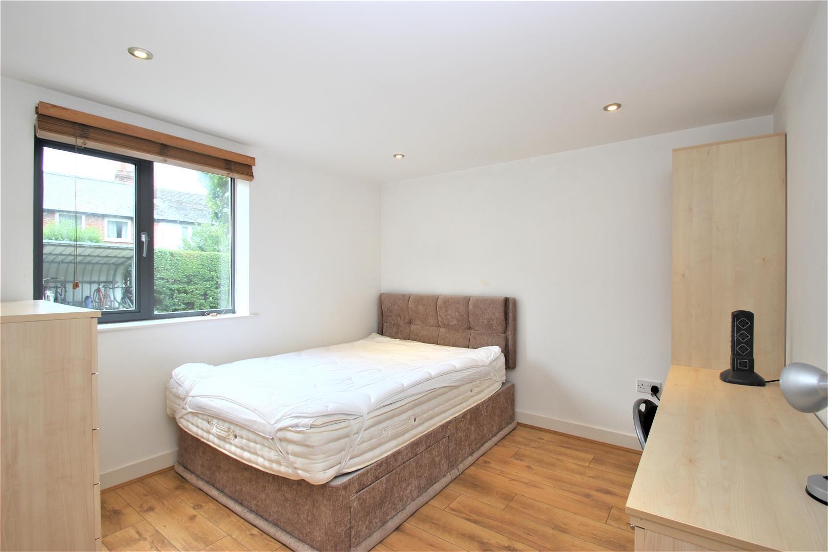 Flat Marston Road in Oxford