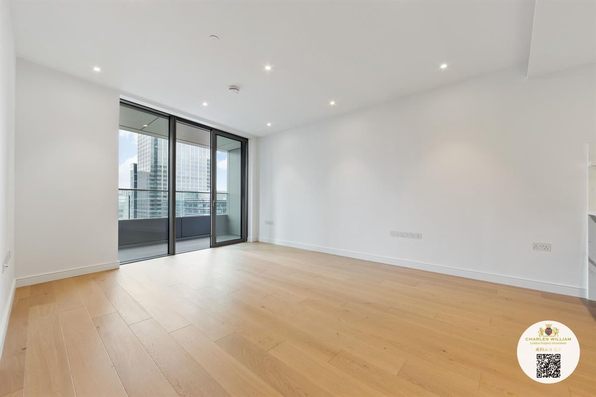 Flat Burdett Road in Greater London