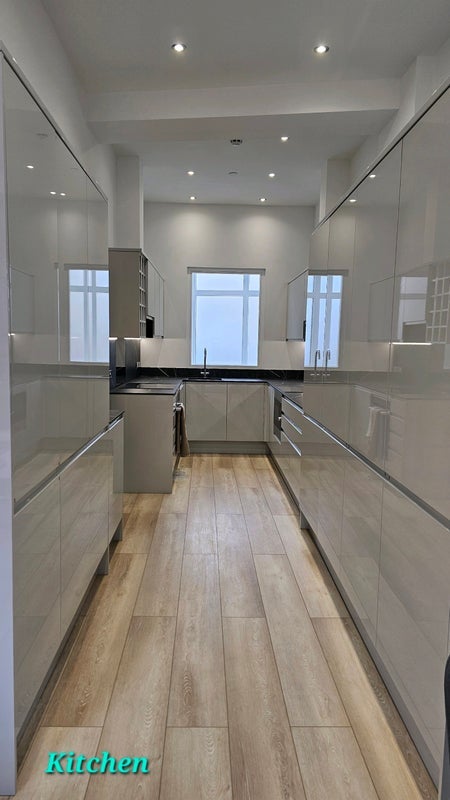 Room Felsham Road in Greater London