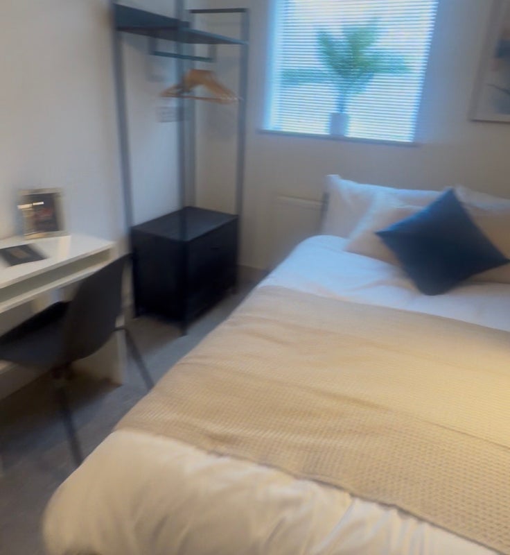 Room Colwick Road in Nottingham