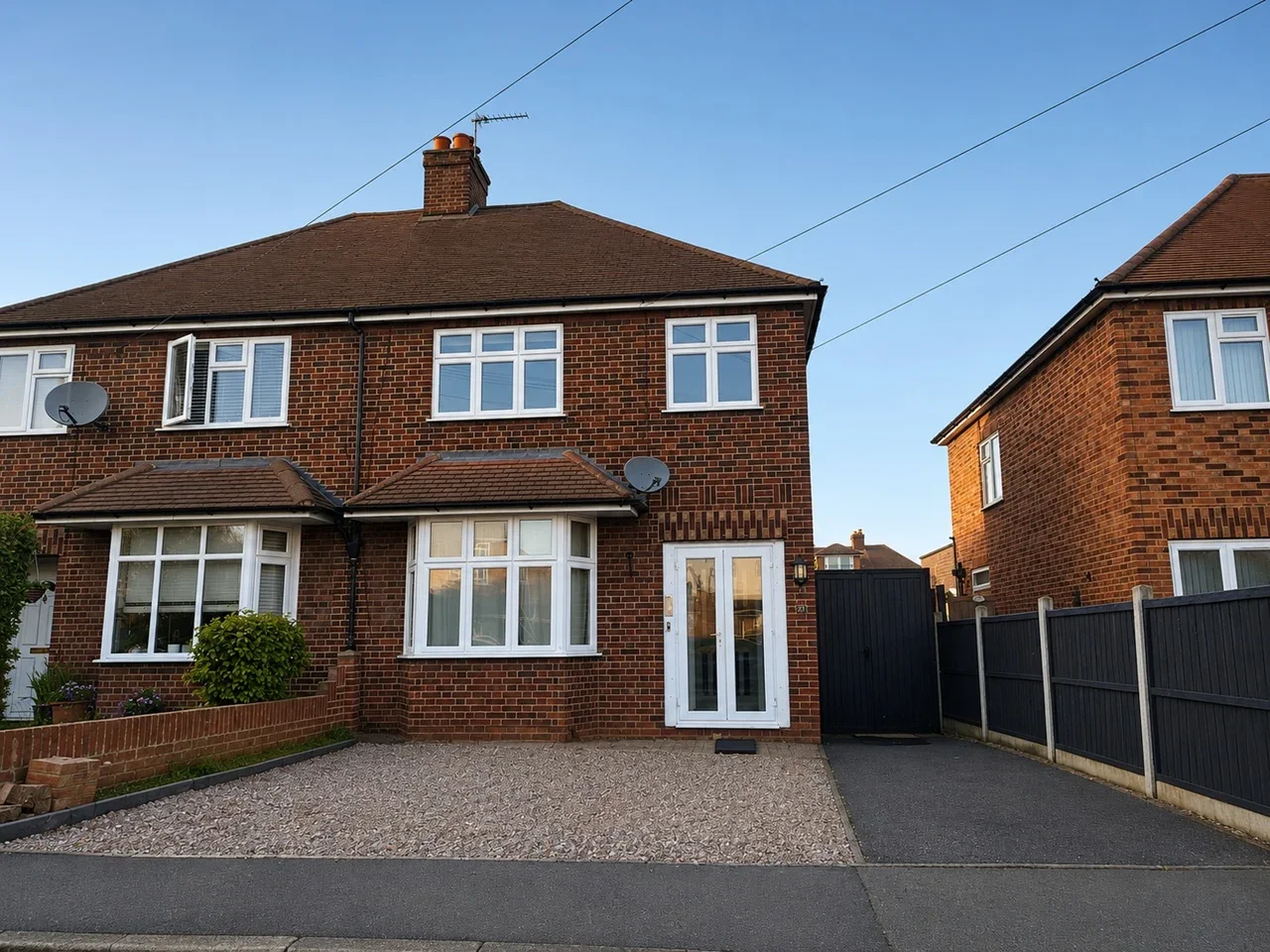 House Highfield Road in Kempston