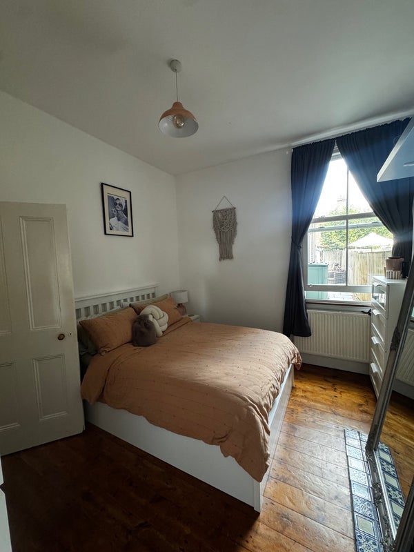 Flat Glasford Street in Greater London