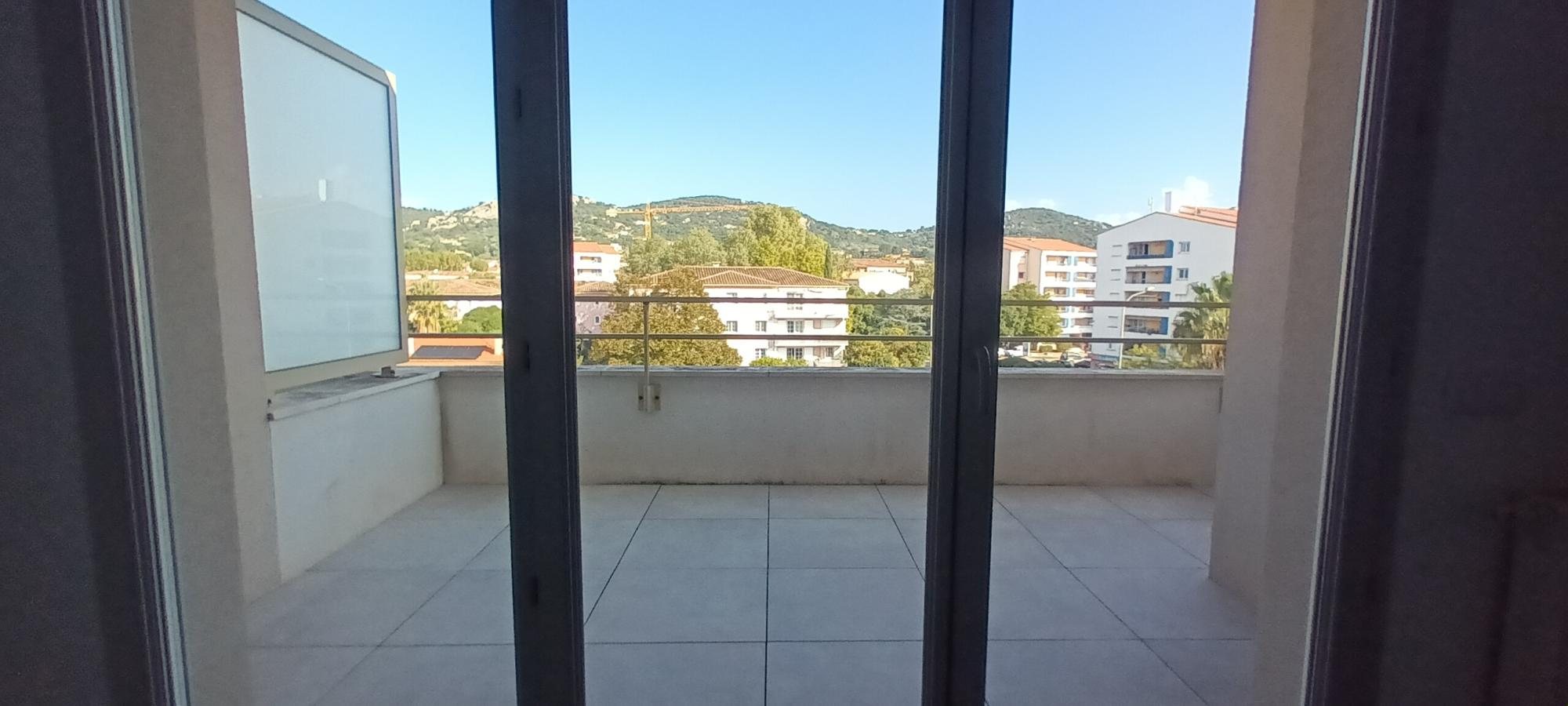 Flat Rue de la Symphonie in Hyères