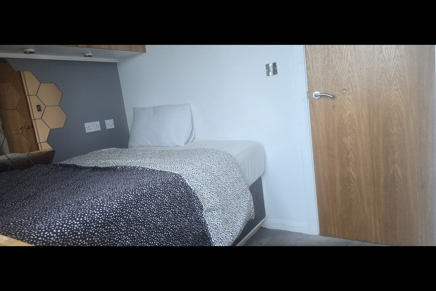 Room Woolwich New Road in Greater London