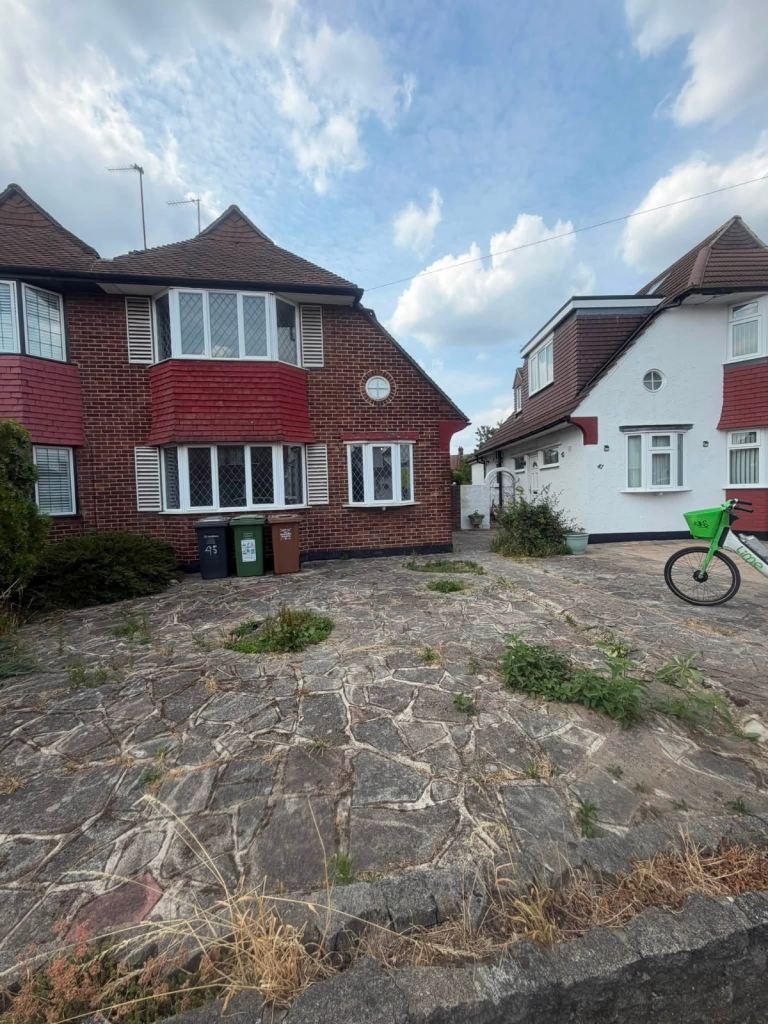 House Woodham Road in Greater London