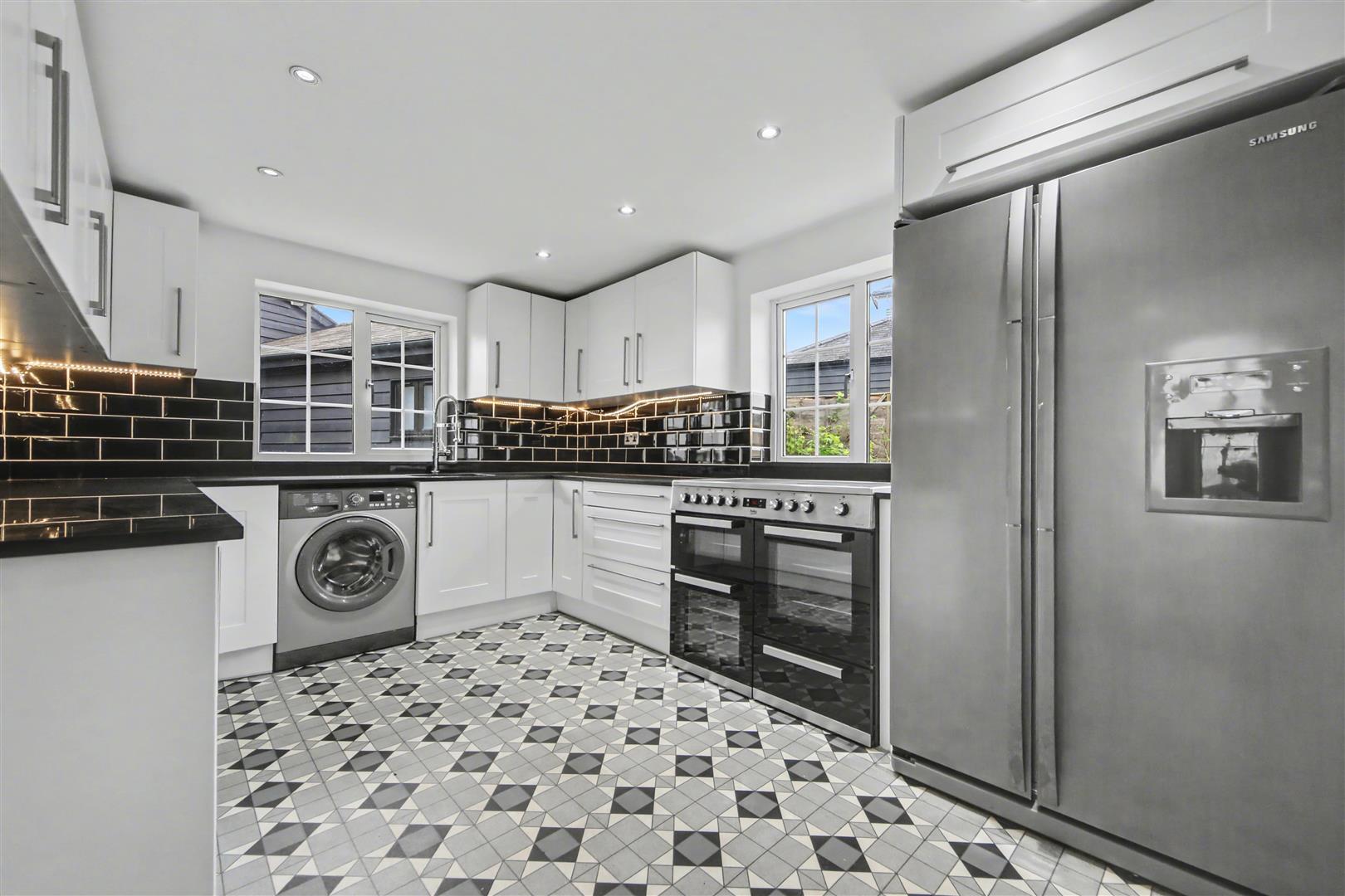 House Woodhall Lane in Hertsmere