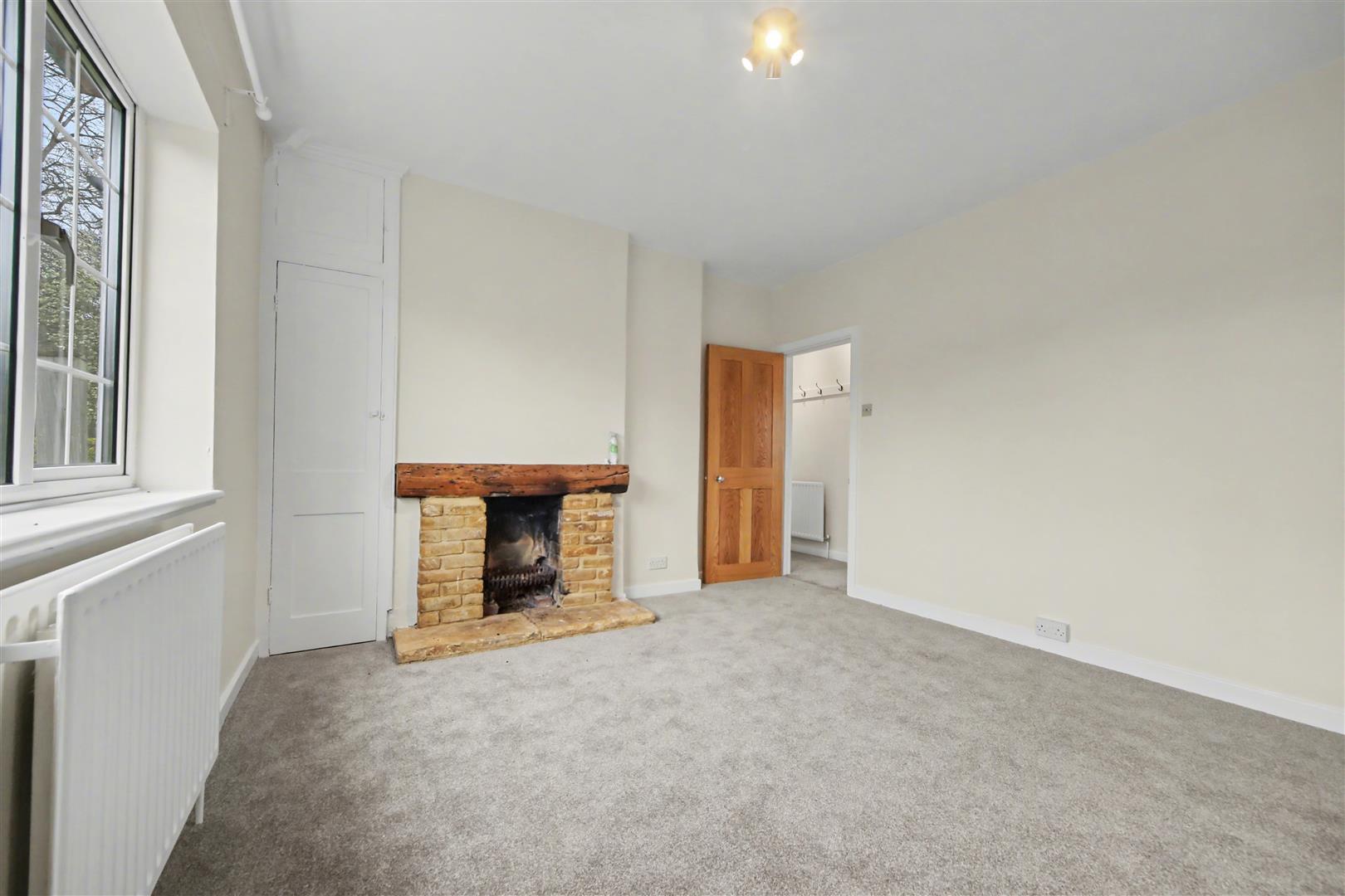 House Woodhall Lane in Hertsmere