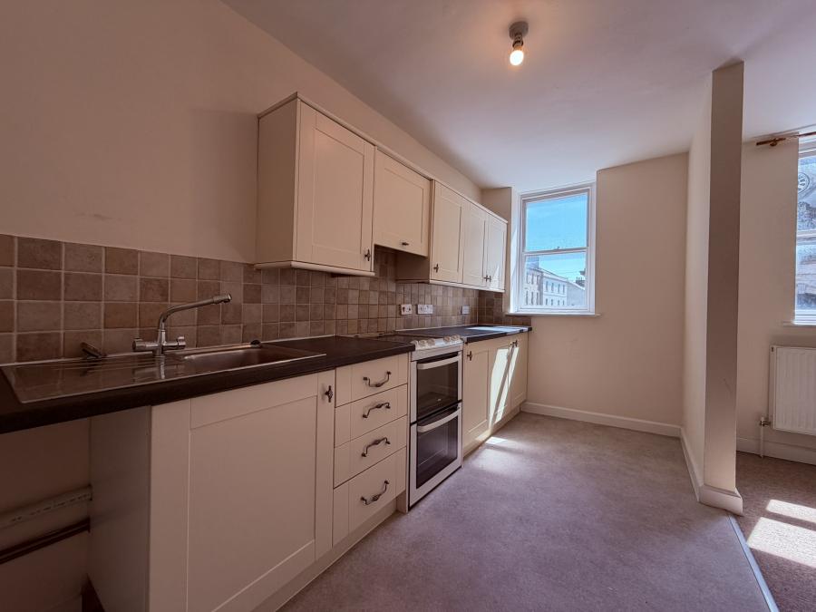 Flat Market Place in Warminster