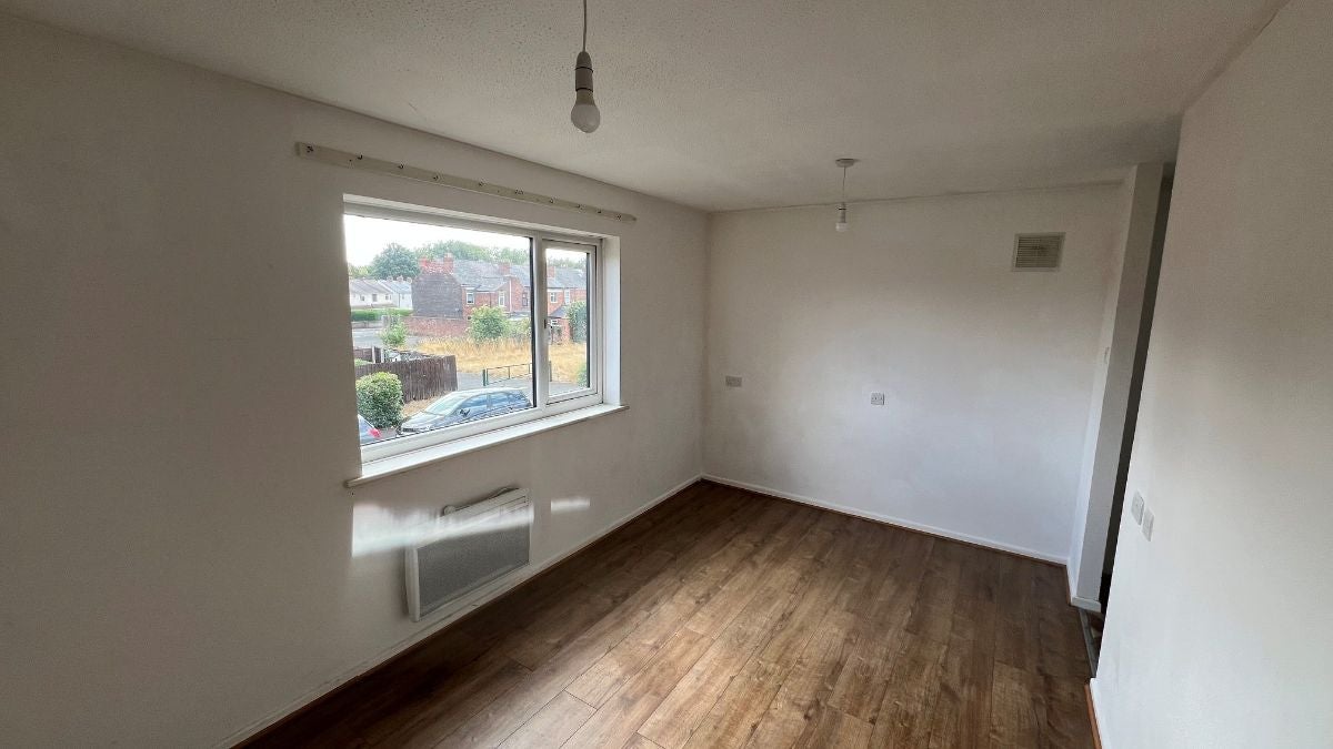 Flat Circuit Close in Willenhall