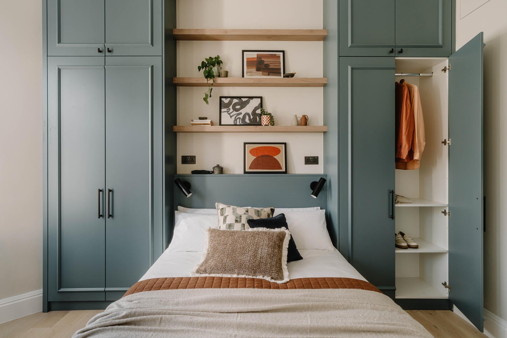 Flat Tavistock Road in Greater London