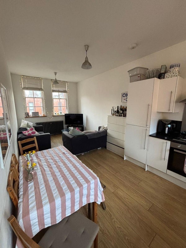 Room Union Grove in Greater London