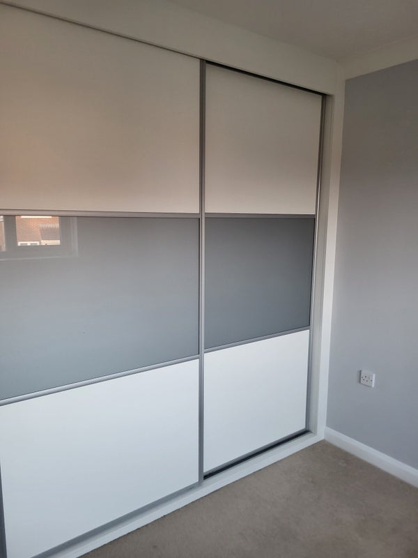 Room Goldfinch Road in Poole