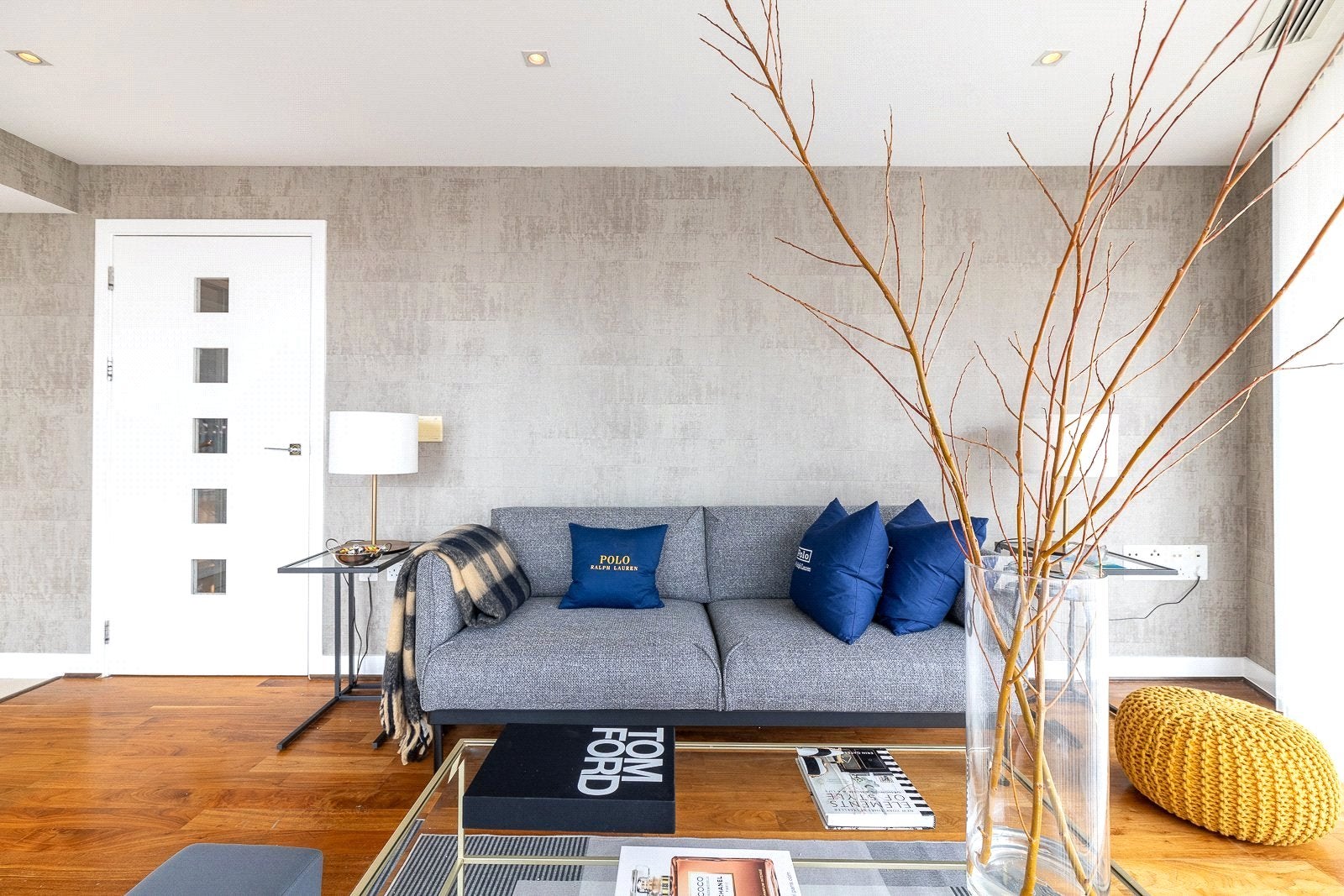 Flat Queenstown Road in Greater London