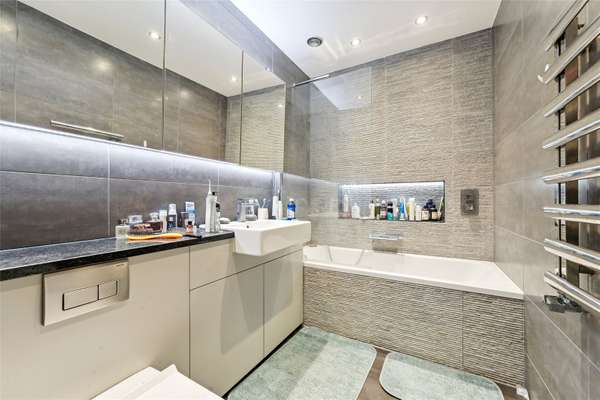 Flat Elsham Road in Greater London