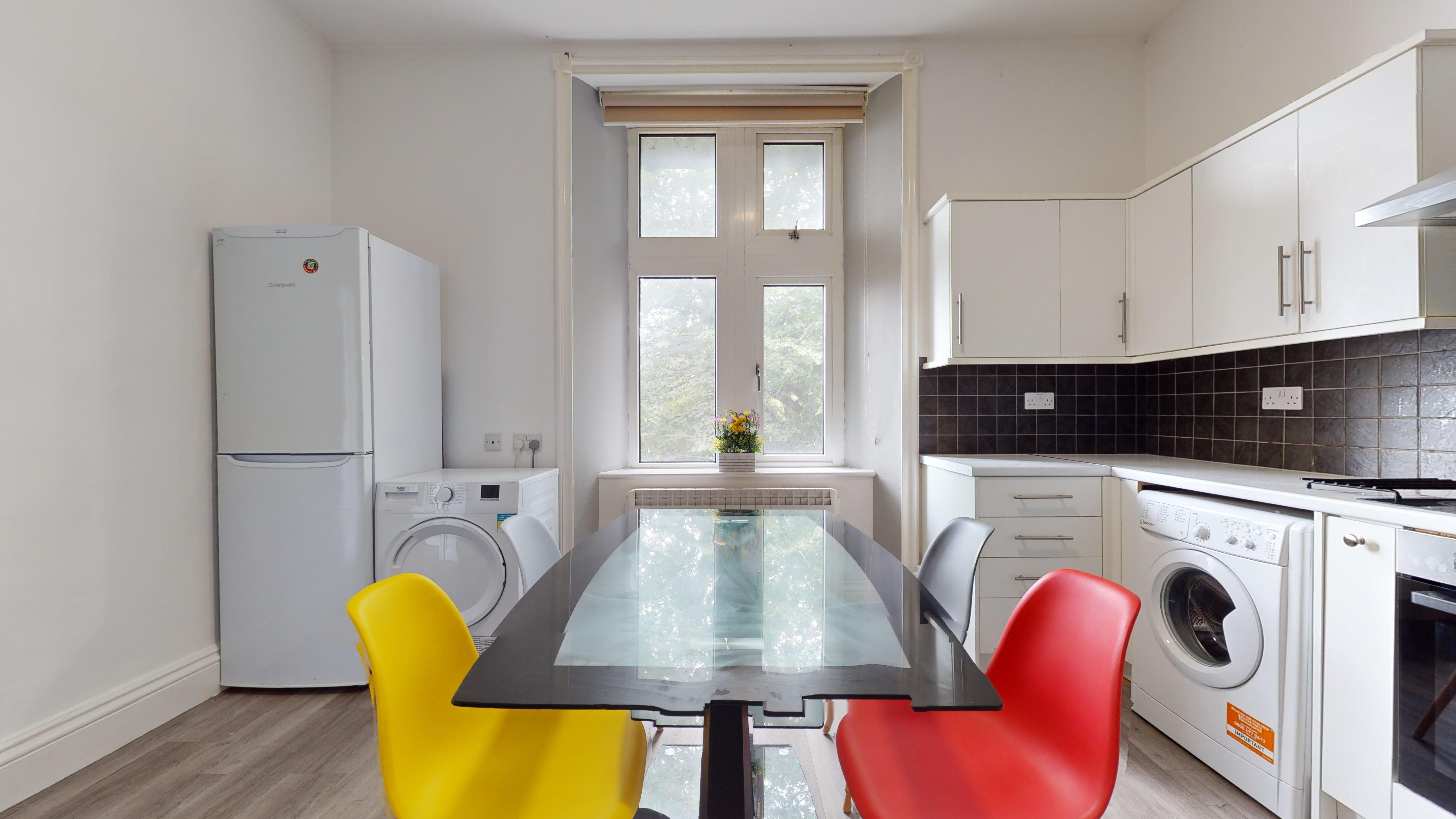 Flat Greenbank Road in Plymouth