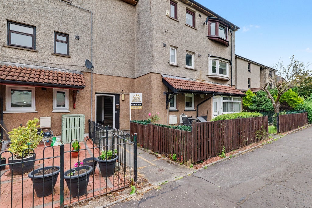 Flat Collree Gardens in Glasgow