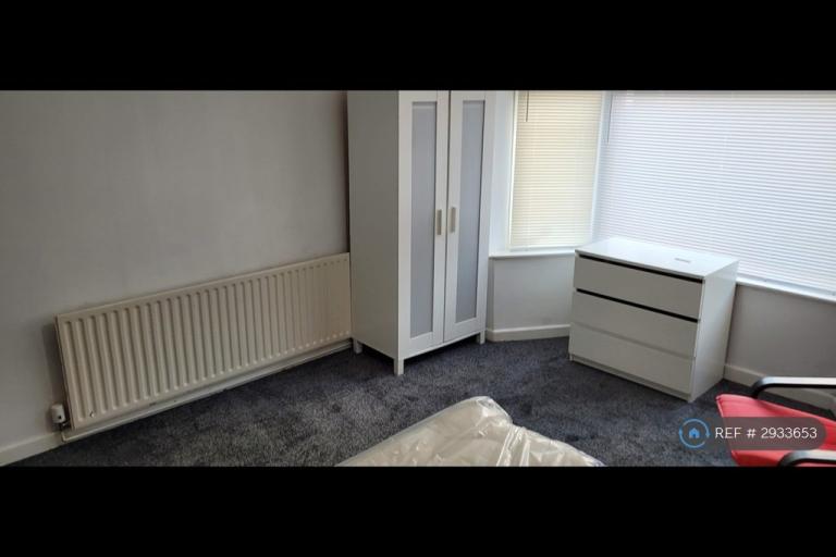 Room Burns Street in Mansfield Woodhouse