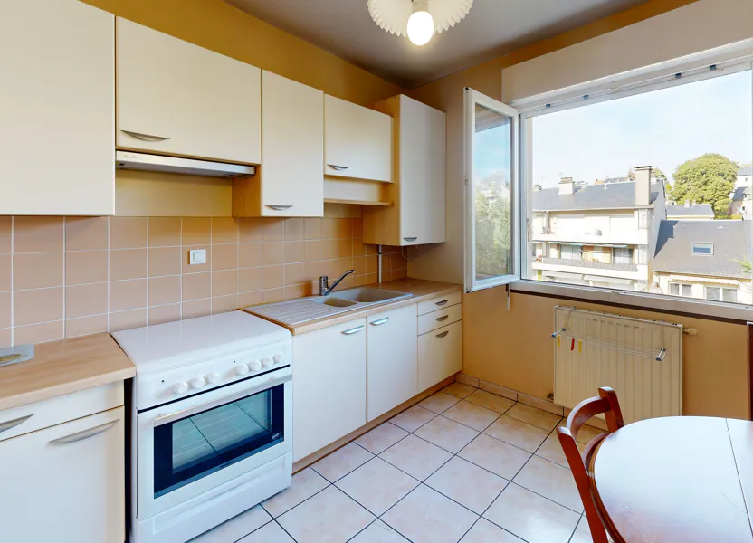 Flat Rue Combarel in Rodez